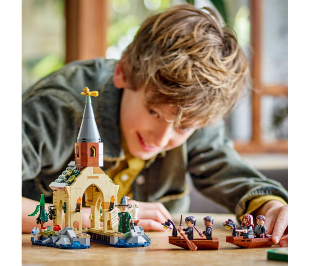 LEGO Harry Potter 76426 Dom na wodzie przy Hogwarcie™ - 1220607 - zdjęcie 10